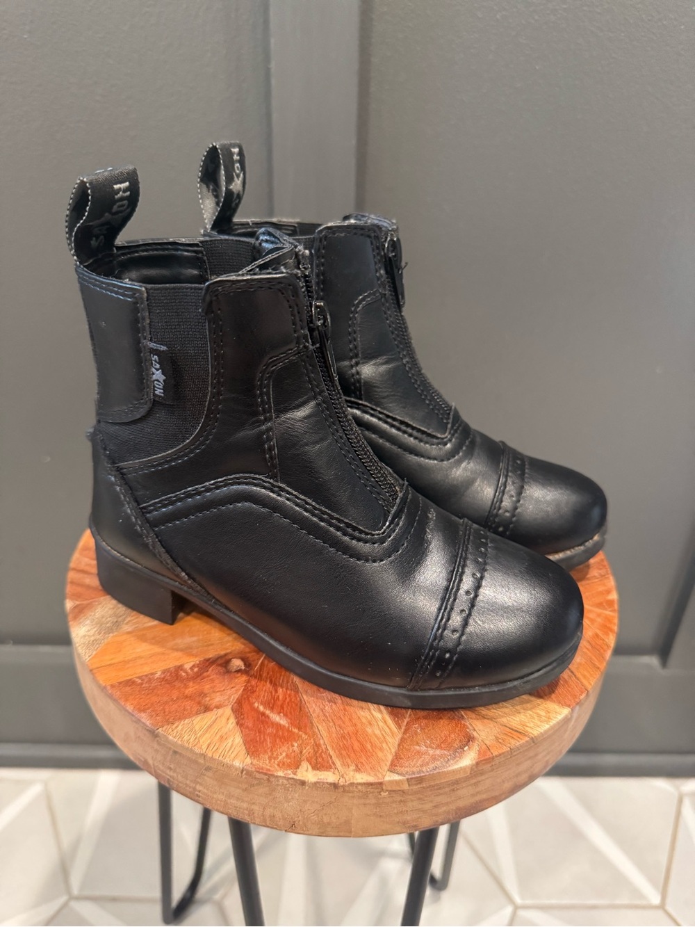 Saxon Syntovia Children’s zip riding boot